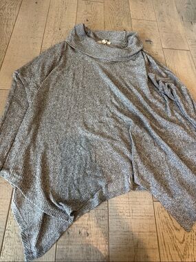 Express one eleven Gray Turtleneck Women's Sweater